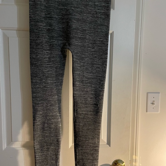 Multicolor black/white/grey woman leggings in size  large. - Picture 1 of 4